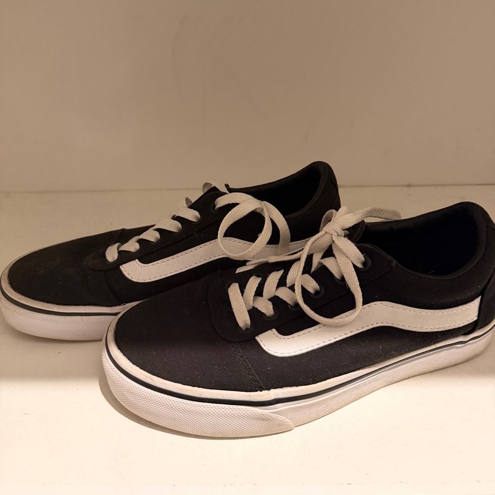 Vans Men’s Black & White Old Skool Canvas Sneakers